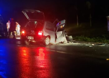 Três pessoas morrem em grave acidente na BR-280