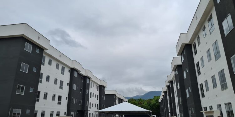 Mais de 150 famílias são beneficiadas com entrega do Residencial Santa Luzia, em Jaraguá do Sul