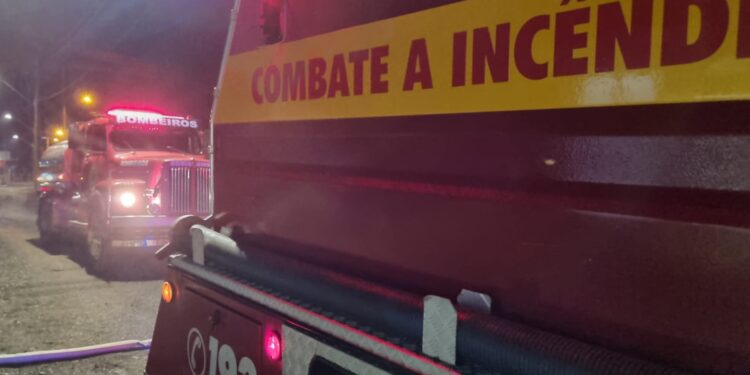 Incêndio atinge empresa em Massaranduba