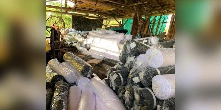 Carga de tecido avaliada em quase R$ 400 mil é encontrada em Barra Velha