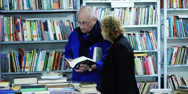 Feira do Livro de Jaraguá do Sul tem programação intensa no fim de semana