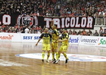 [Vídeo] Jaraguá Futsal vence o Joinville e é campeão Catarinense