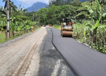 Estrada Quirino Lunelli começa a ser pavimentada em Jaraguá do Sul