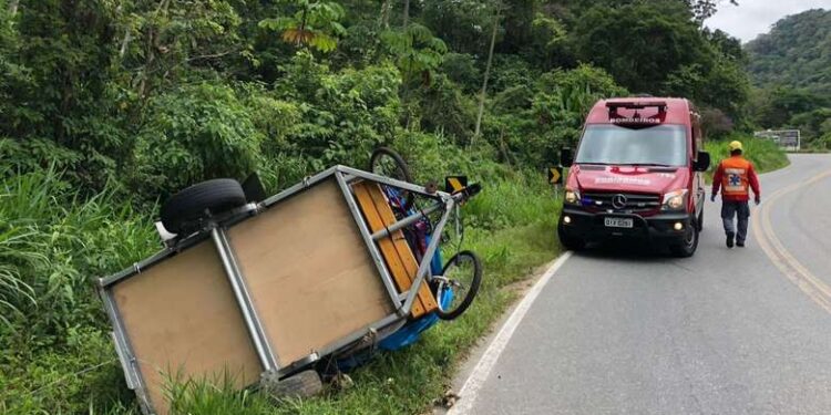 Família do Rio Grande do Sul que estava de mudança perde tudo após acidente em Jaraguá do Sul