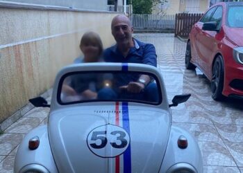 ‘Mini-carro’ guinchado em SC volta para menina de 7 anos