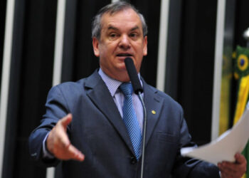 Catarinense pode assumir o Ministério do Turismo