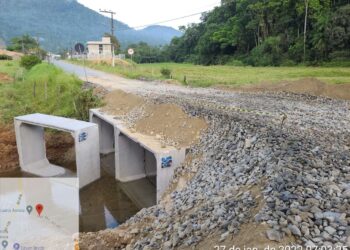 Liberado o acesso de rua sobre Ribeirão Aurora, no Rio Cerro II, em Jaraguá