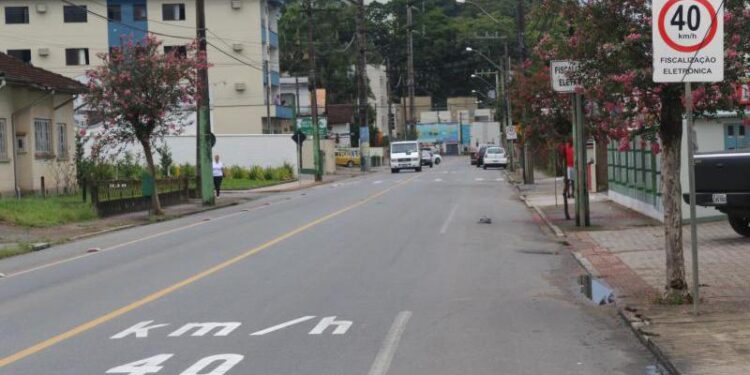 Controladores de velocidade serão remanejados para locais com índices de acidentes em Jaraguá do Sul