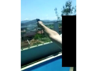 [Vídeo] Homem dispara contra casas para “acordar vizinhos” em Jaraguá do Sul