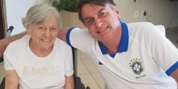 Mãe de presidente Bolsonaro morre aos 94 anos