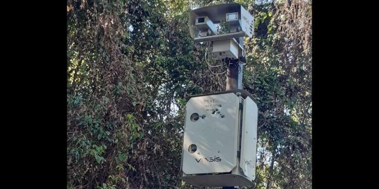 Radar leva ao menos oito tiros em rodovia de Santa Catarina