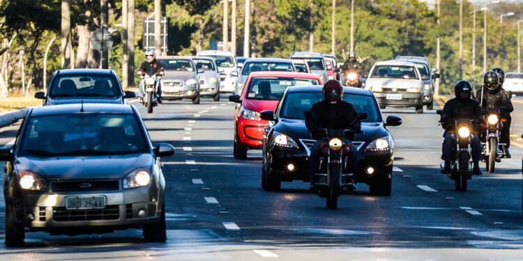 Motoristas poderão transferir carros pela Carteira Digital de Trânsito