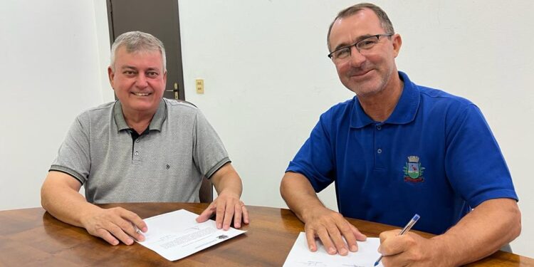 Vice Osvaldo Devigili assume interinamente a prefeitura de Guaramirim