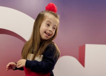 Alakazoo lança editorial especial com crianças com Síndrome de Down