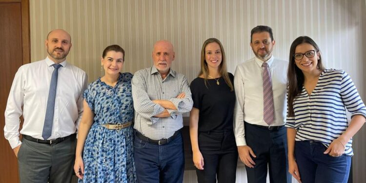Escritório Stern Bianchi, de advocacia e consultoria, completa 7 anos de atuação em Jaraguá do Sul
