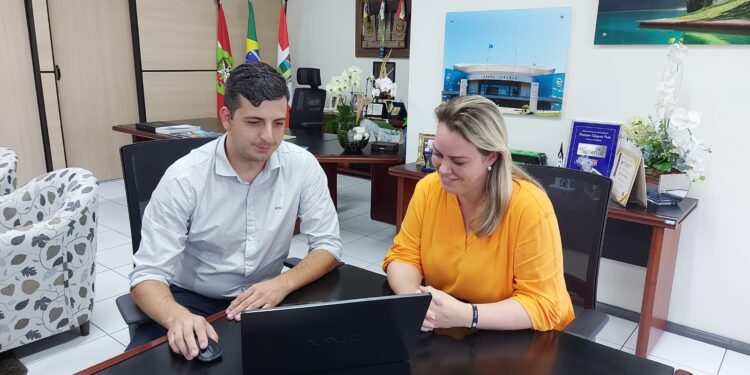 Emanuela Wolff deixa a chefia de Gabinete da Prefeitura de Jaraguá do Sul