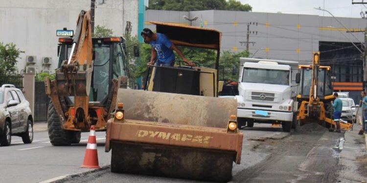 Pavimentação da Avenida Getúlio Vargas deve ser concluída hoje (16) em Jaraguá do Sul