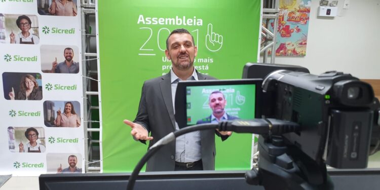 Sicredi realiza Assembleia Virtual com associados de Joinville, Jaraguá do Sul e São Bento do Sul