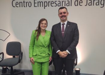 Ana Clara Chiodini toma posse como presidente da ACIJS