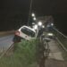 Carro fica preso na Ponte do Portal, entre Guaramirim e Jaraguá