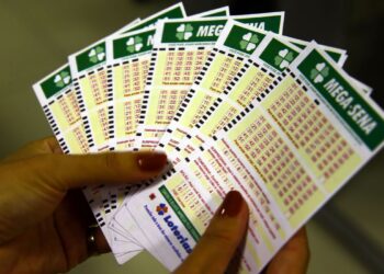 Mega-Sena volta a acumular e prêmio está estimado em R$ 165 milhões