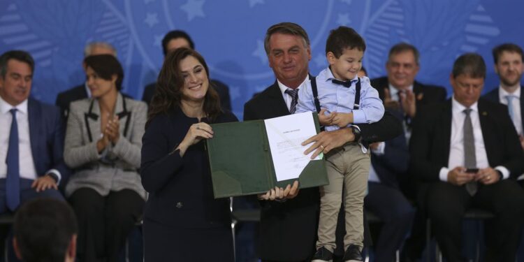 Novos ministros do Governo Bolsonaro tomam posse no Palácio do Planalto