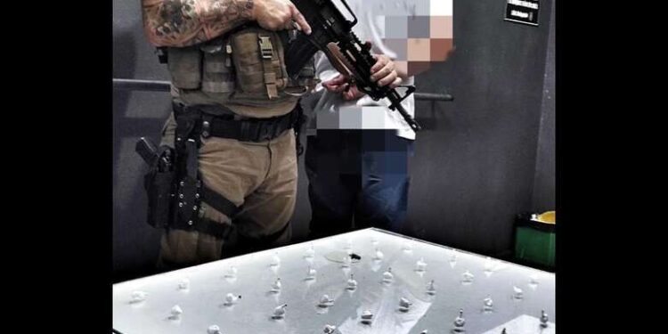 Detento é flagrado com drogas e cartas de facção criminosa durante saída temporária em Jaraguá do Sul