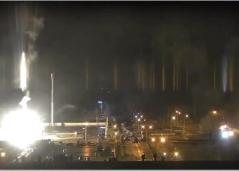 [Vídeo] Rússia toma a maior usina nuclear da Europa