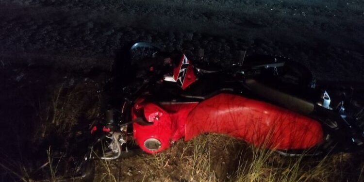 Motociclista fica gravemente ferido após acidente em São João do Itaperiú