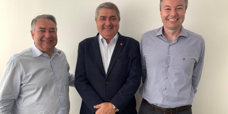 Lunelli intensifica pré-campanha e conversa com lideranças políticas de Santa Catarina