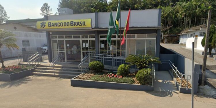 Agência do Banco do Brasil de Schroeder é arrombada