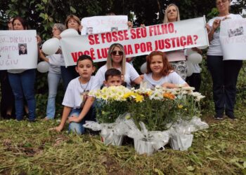 [Vídeo] Família de ciclista morto em 2019 faz manifestação por justiça