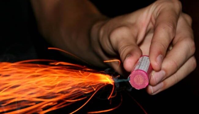 Homem é detido após incomodar vizinhos com rojão nesta madrugada (10)