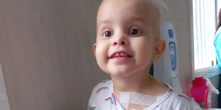 Criança de Massaranduba precisa de ajuda para tratar leucemia