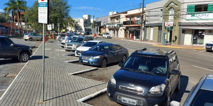 Cobrança do rotativo será suspensa a partir de terça-feira (19), em Jaraguá