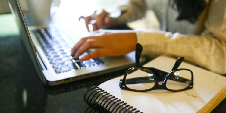 Receita Federal alerta para golpe na restituição do Imposto de Renda