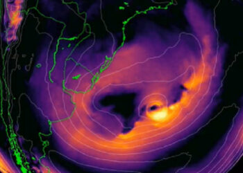 Ciclone passa por Santa Catarina com ventos de até 100 km/h
