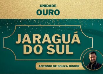 Estácio/Idomed de Jaraguá do Sul recebe medalha de ouro no Programa de Excelência em Gestão