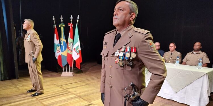Coronel Alessandro Machado assume o comando da 12ª Regional de Polícia Militar