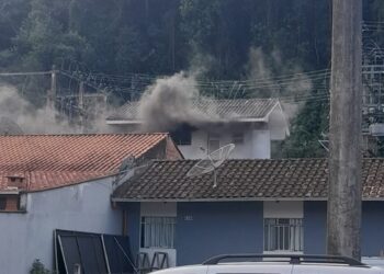 Incêndio atinge subestação de energia em Jaraguá do Sul