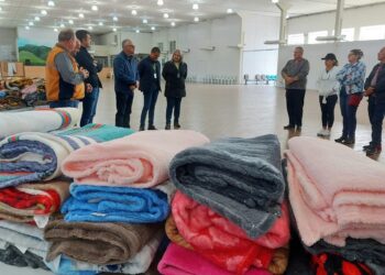 Prefeitura de Jaraguá do Sul doa 100 cobertores a entidades sociais