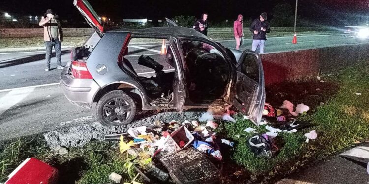 [Vídeo] Motorista morre após bater carro contra mureta na BR-280, em Guaramirim