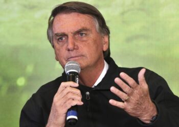 Presidente diz que deve ter sido único líder contrário ao isolamento