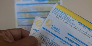 Celesc alerta para golpes em faturas enviadas por e-mail