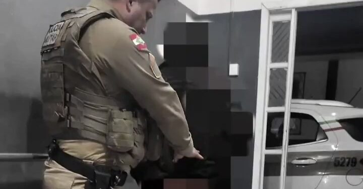 Homem é preso por tráfico de drogas em Jaraguá do Sul