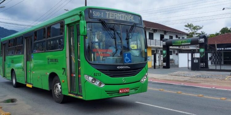 Linha de ônibus Madre Paulina entra em operação em Jaraguá do Sul