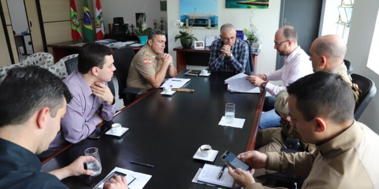 Jaraguá do Sul investe em blindagem de viaturas da Polícia Militar