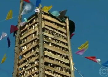 [Vídeo] Fogueira de São João do Itaperiú ganha destaque no programa Mais Você, da Rede Globo