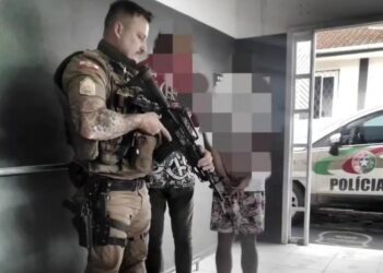 Jovem é preso por tráfico de drogas em Jaraguá do Sul