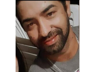 Identificado motorista que morreu após bater carro contra mureta, em Guaramirim